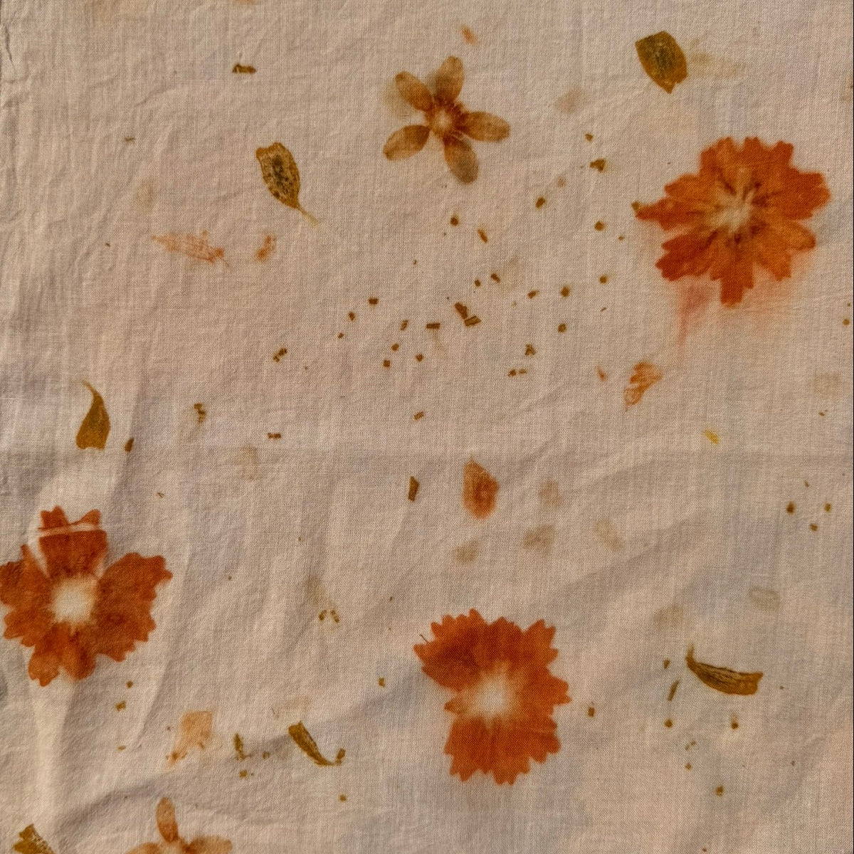 Botanically dyed bandana - Orange flowers