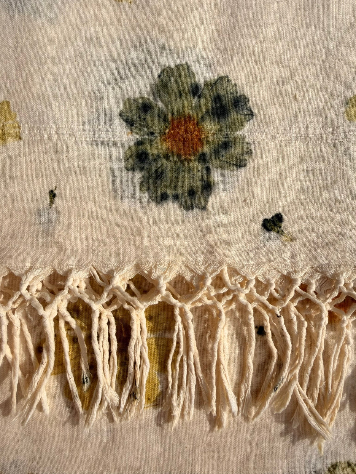Botanically dyed shawl - Cosmea