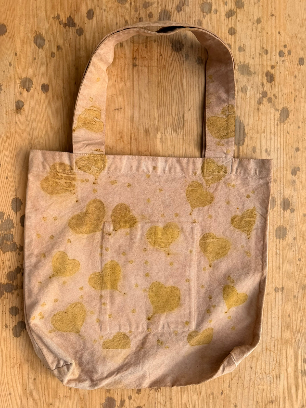Botanically dyed tote bag - Eukalyptus Hearts