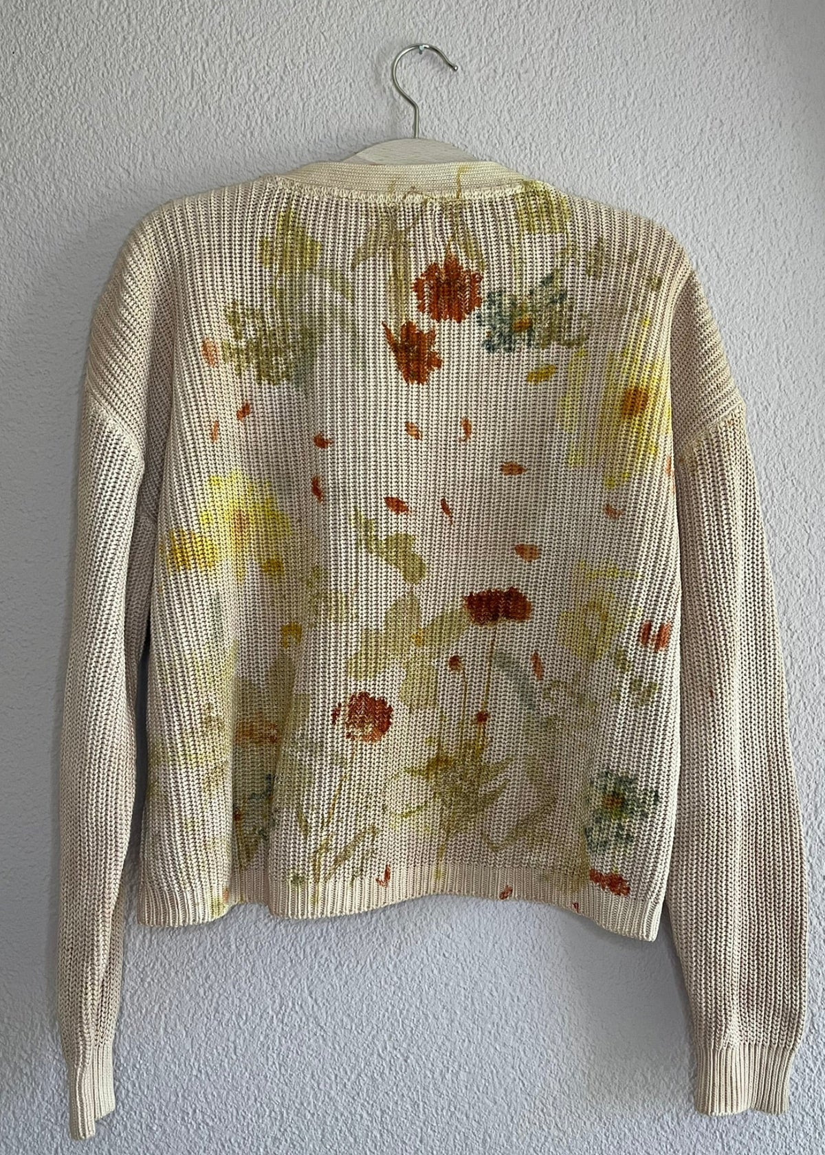 Bloom Again - rosafarbene Cardigan mit Sommerblumen