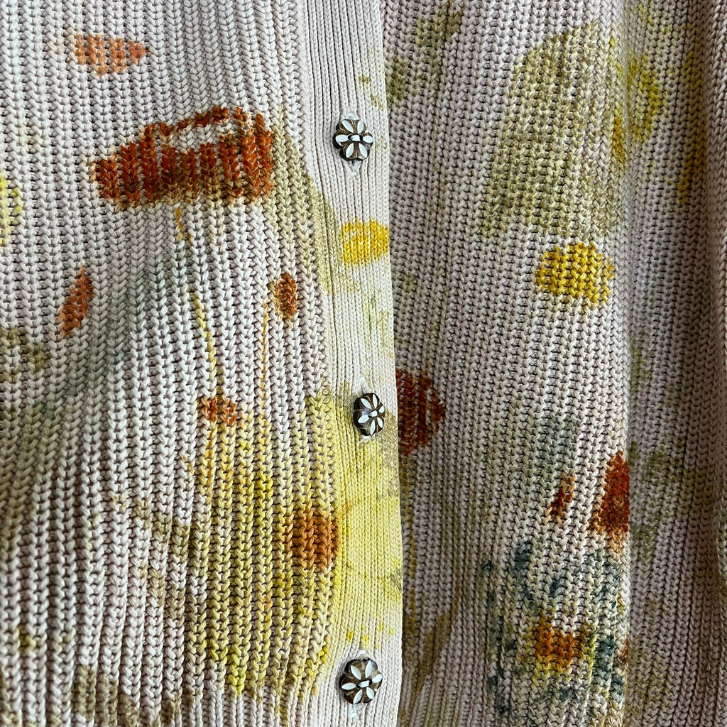 Bloom Again - rosafarbene Cardigan mit Sommerblumen