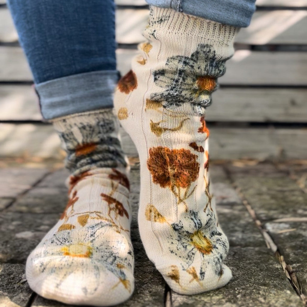 Botanically dyed socks - Rubenza Sky